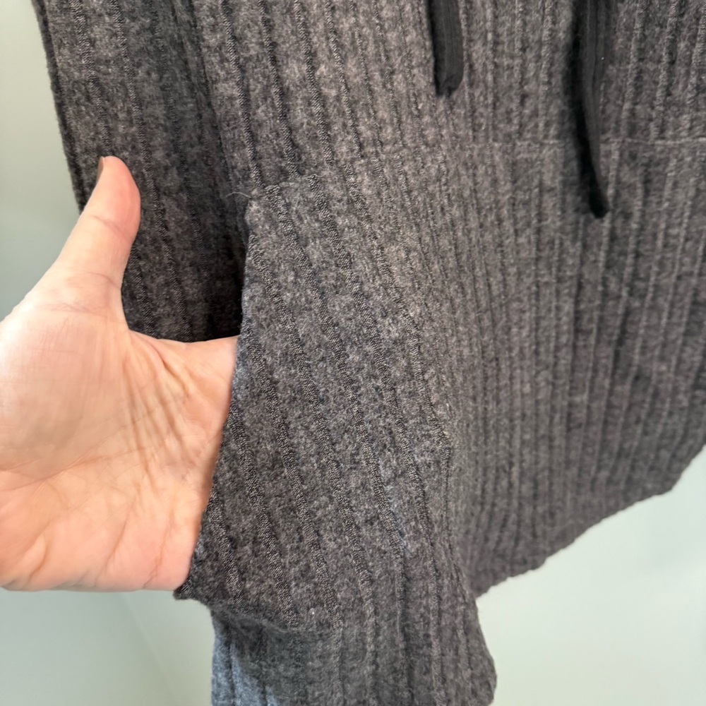 Men’s Black and Gray Hooded Sweater - Picture 5 of 8